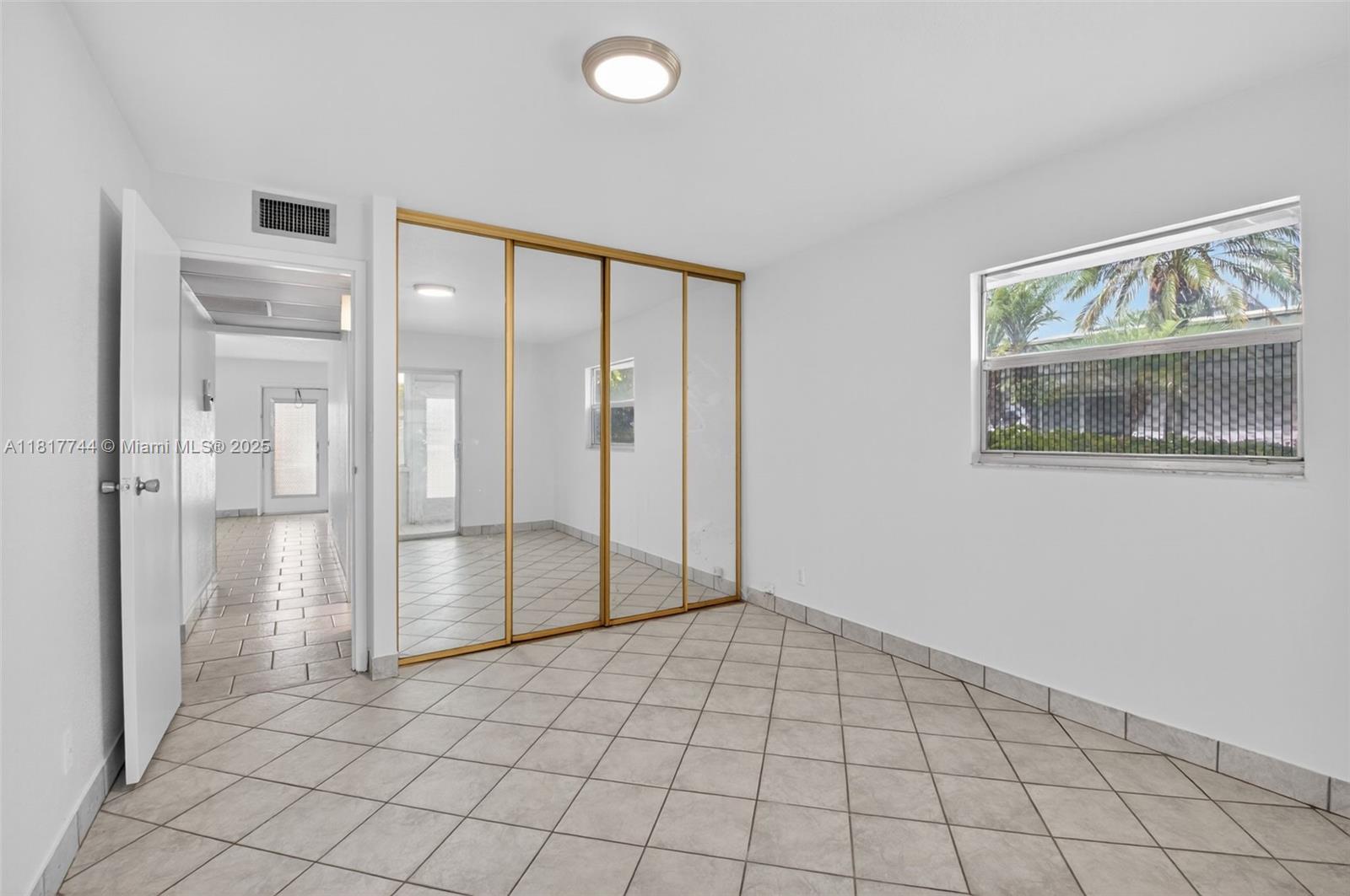 KINGS POINT WATERFORD CON - Residential