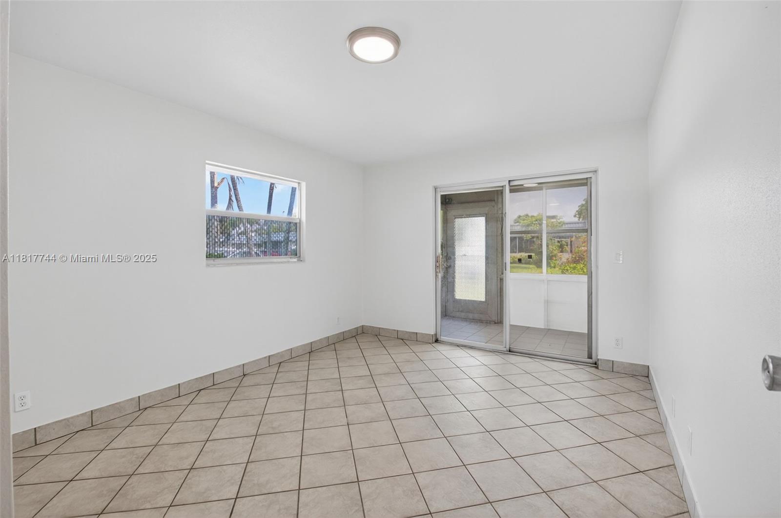 KINGS POINT WATERFORD CON - Residential