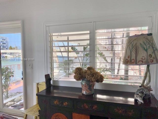 CREEK CLUB # 3 CONDO - Residential