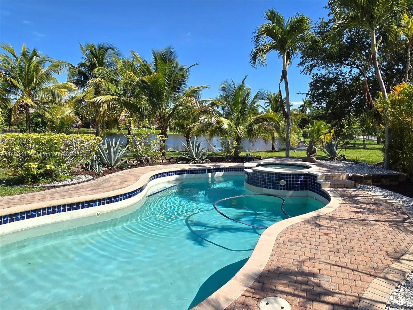 RIVERSTONE - Residential Lease