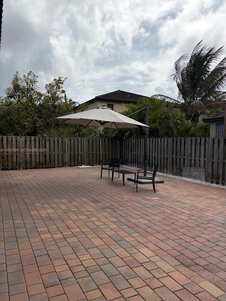 HEMINGWAY POINT - Residential