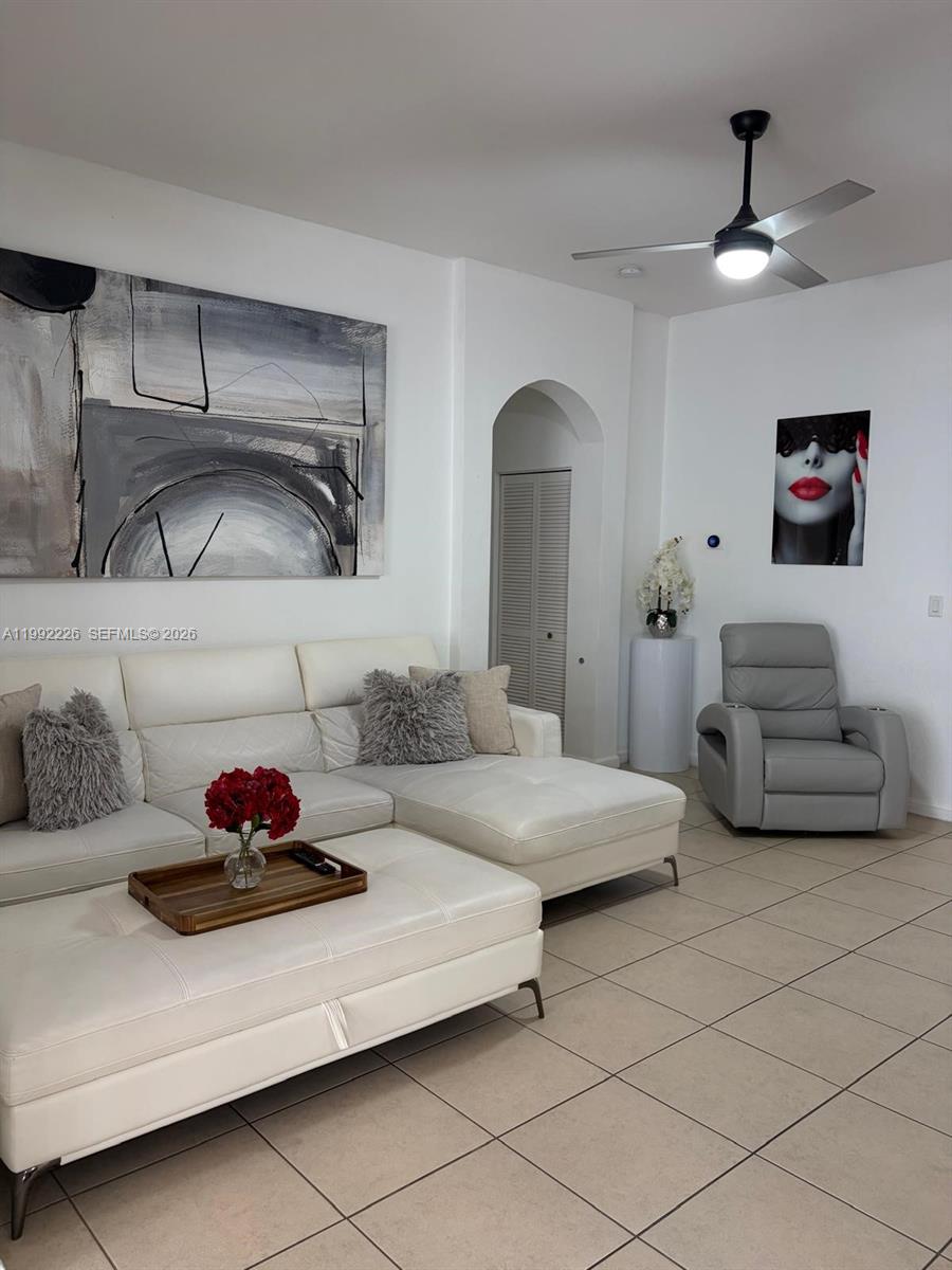 HEMINGWAY POINT - Residential