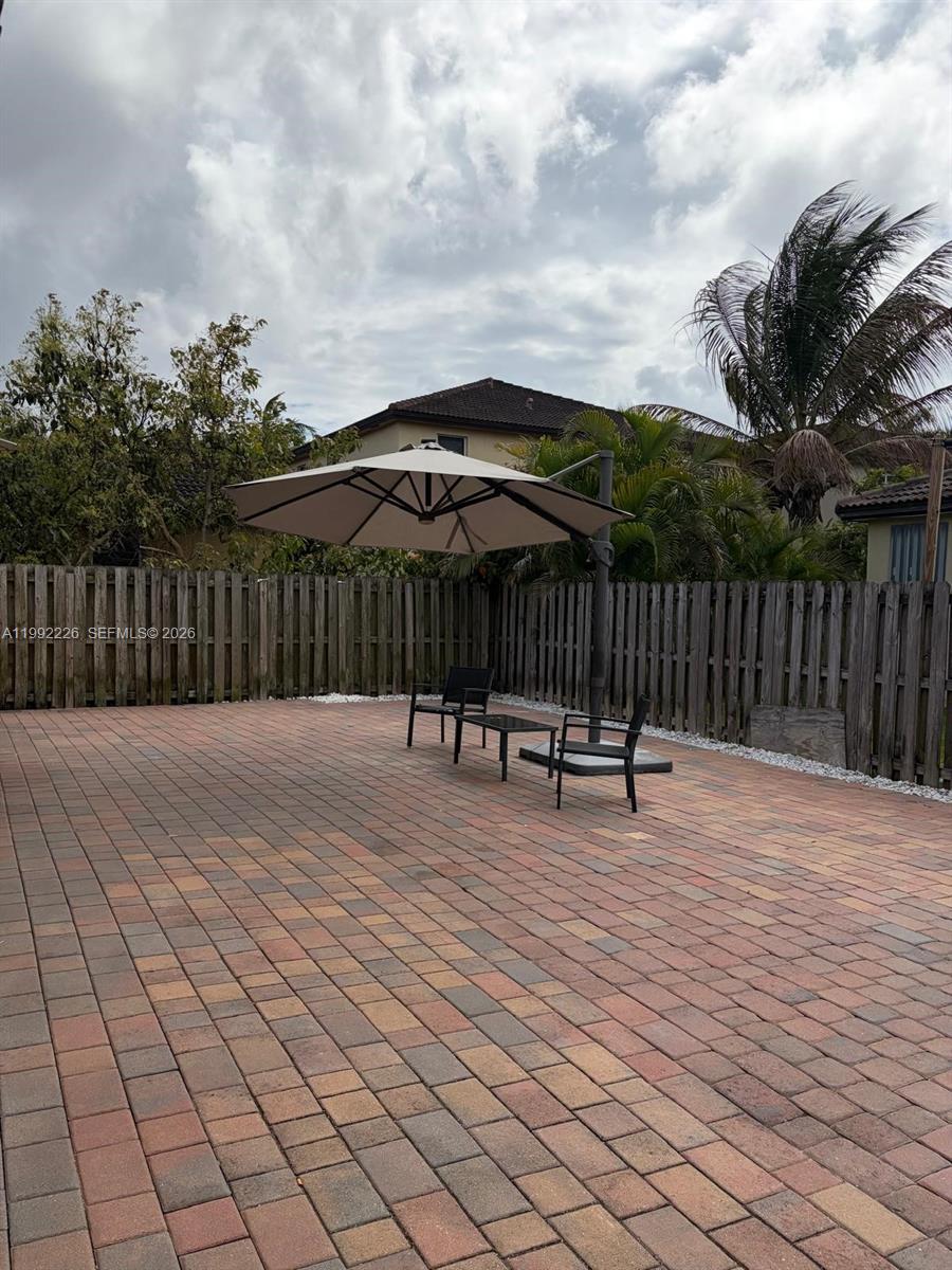 HEMINGWAY POINT - Residential