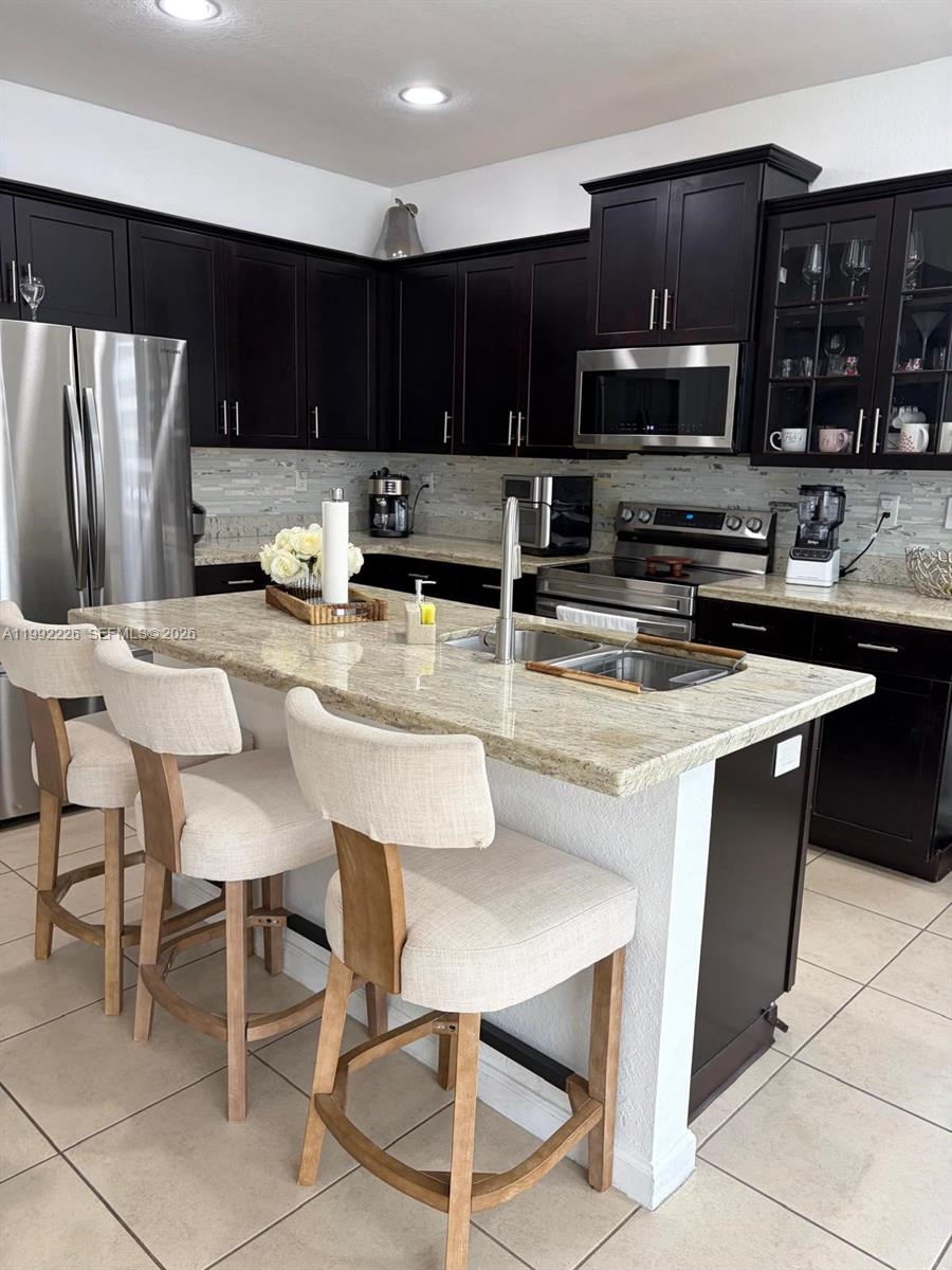 HEMINGWAY POINT - Residential