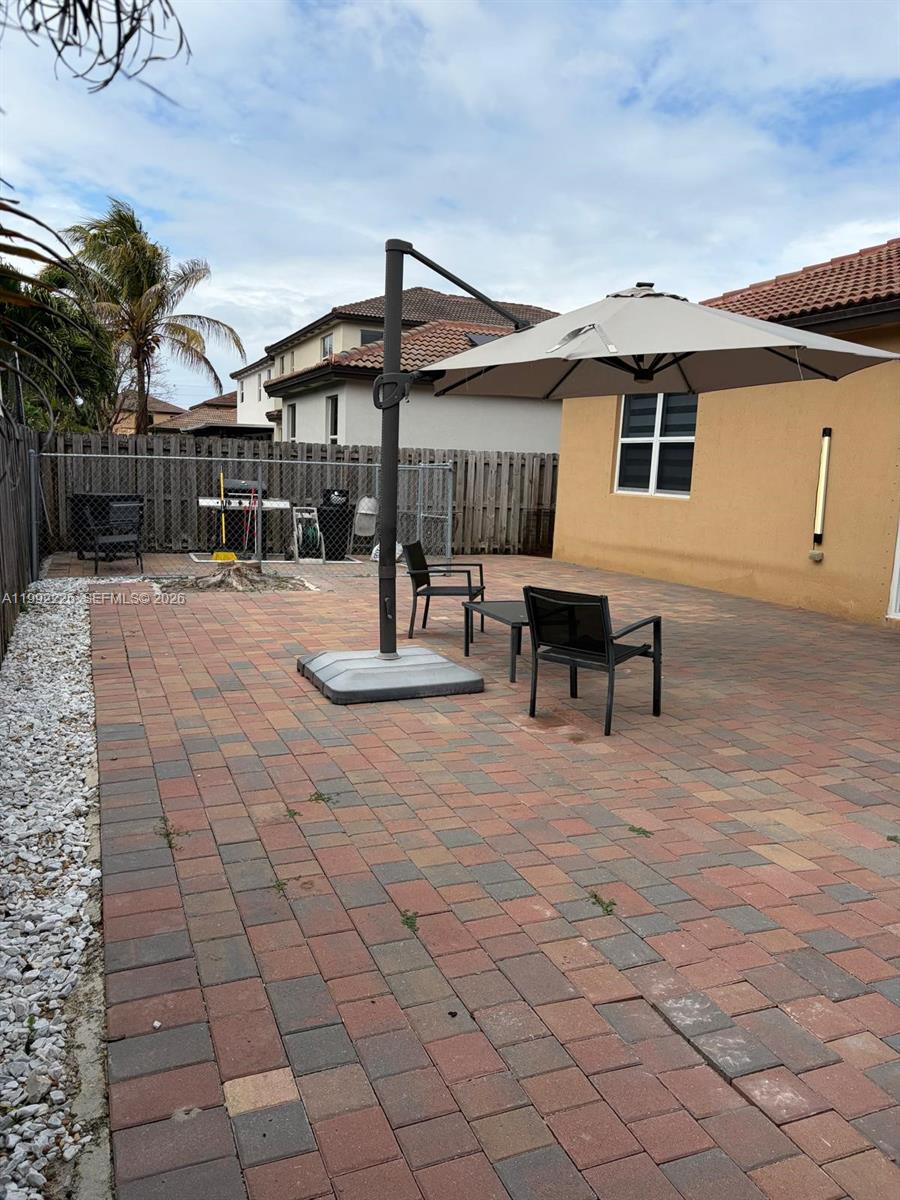 HEMINGWAY POINT - Residential