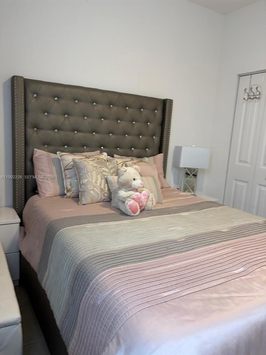 HEMINGWAY POINT - Residential