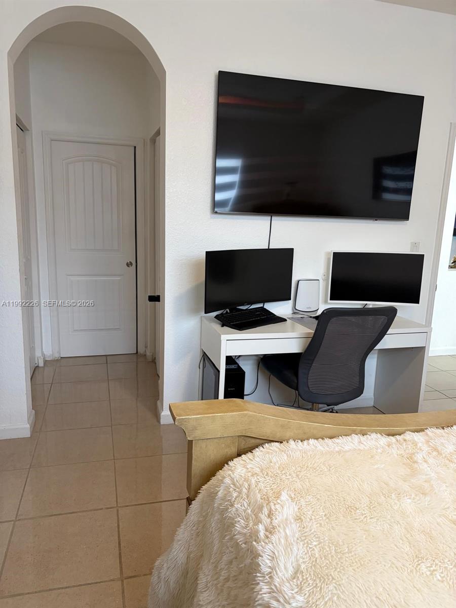 HEMINGWAY POINT - Residential