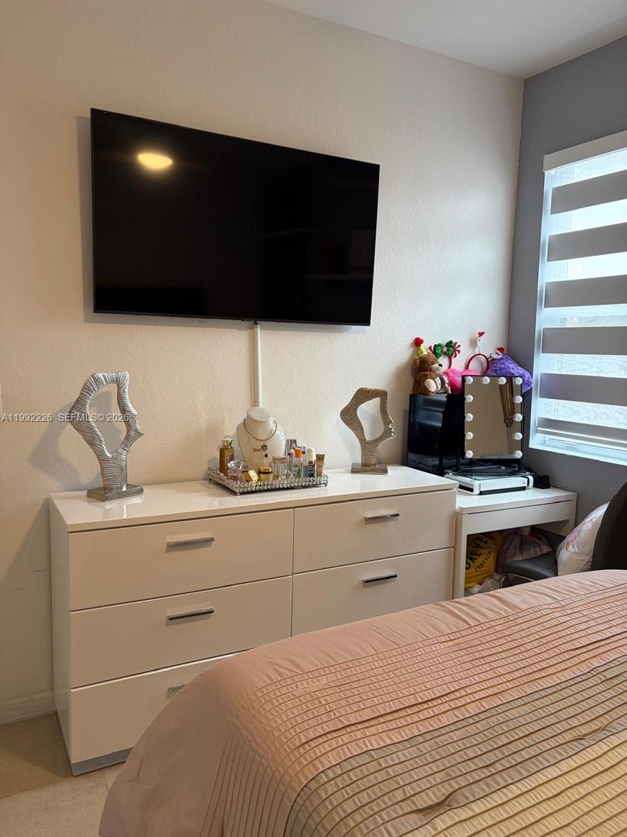 HEMINGWAY POINT - Residential