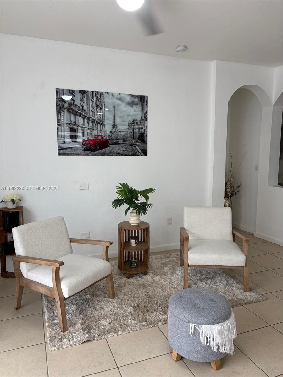 HEMINGWAY POINT - Residential