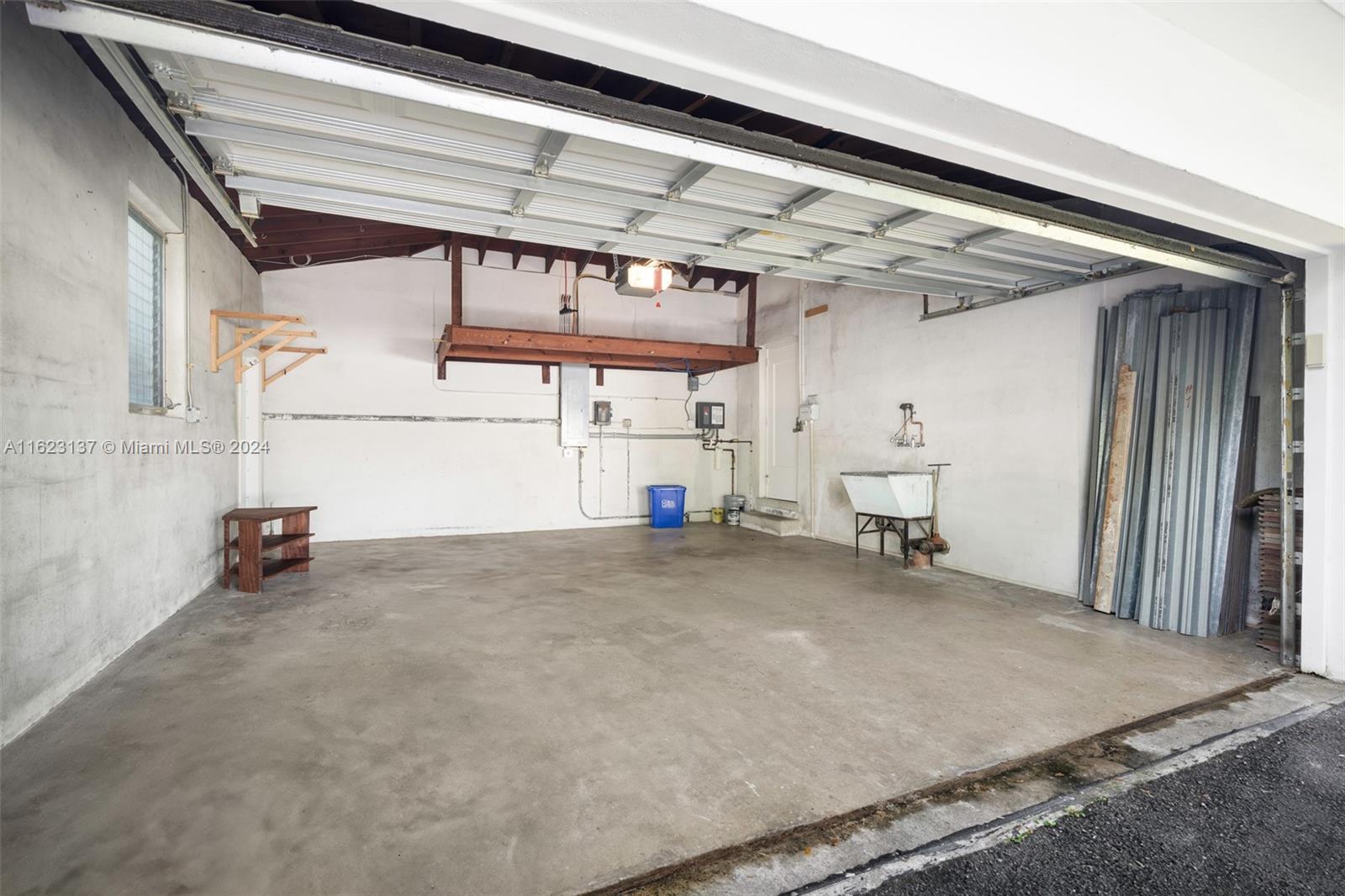 SUB OF F H DUNBAR TRACT - Residential