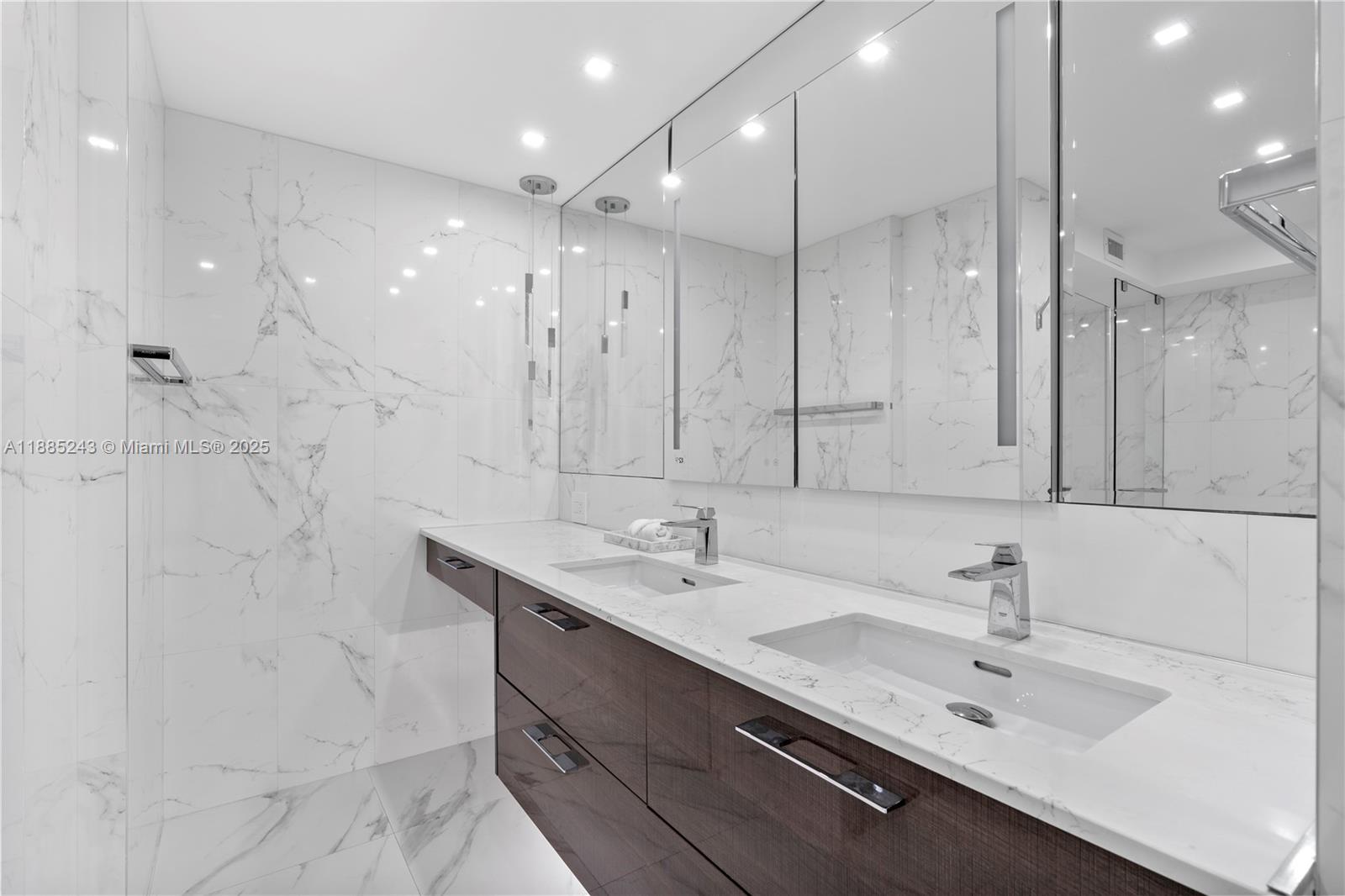 PARKER PLAZA CONDO ESTATE - Residential