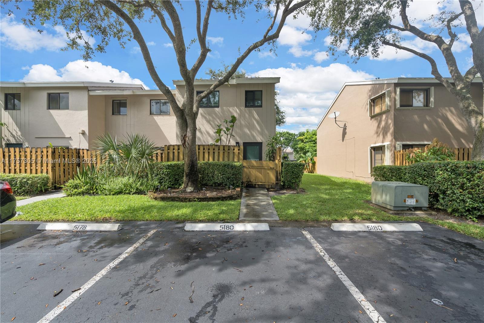 5180 S University Dr 5180