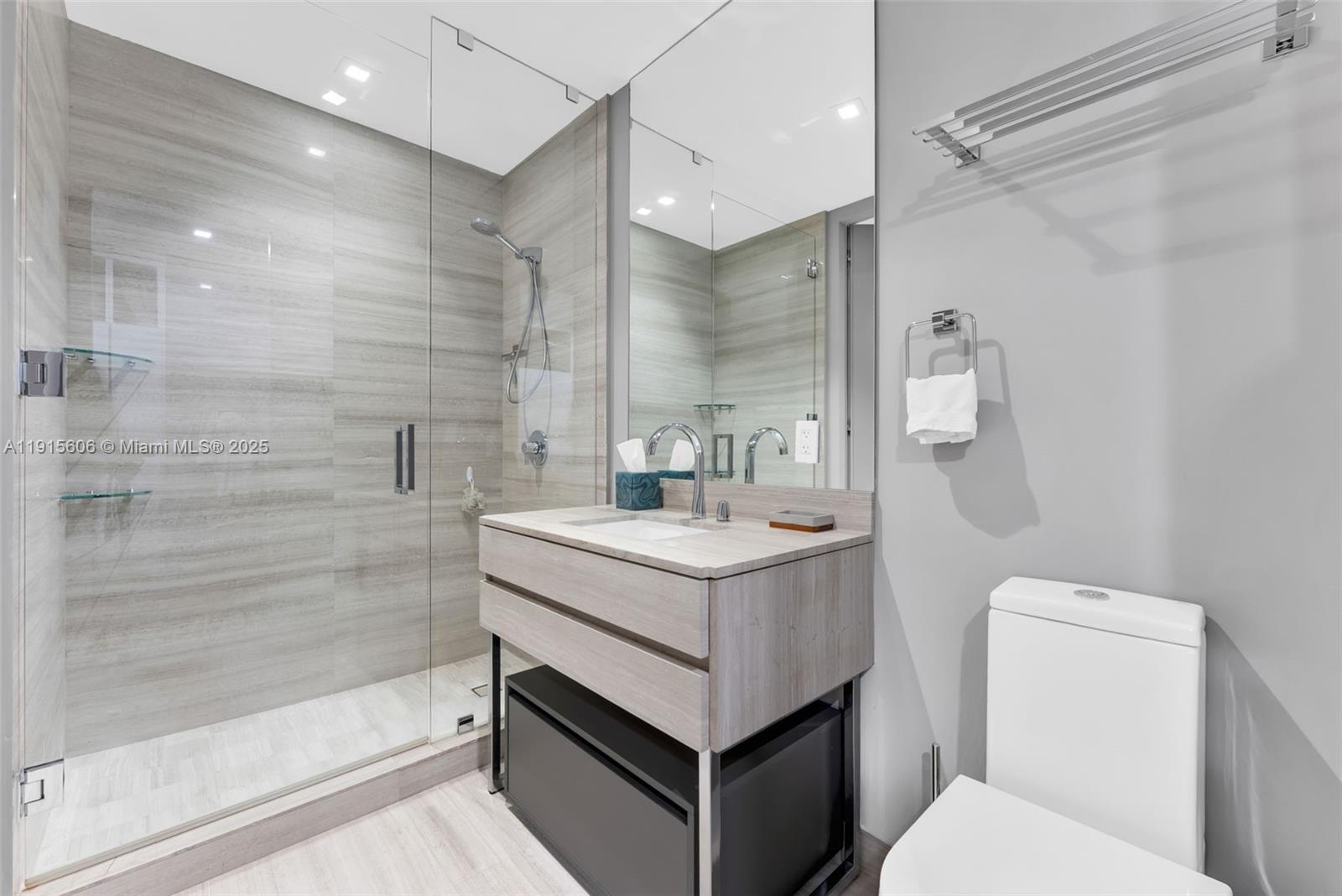 18975 COLLINS CONDO - Residential