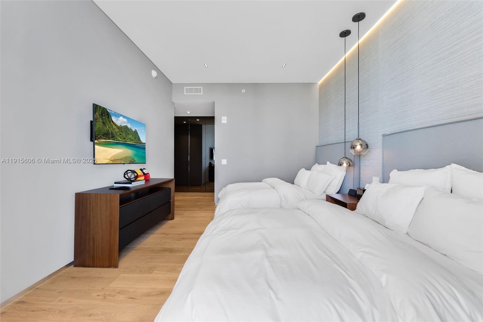 18975 COLLINS CONDO - Residential