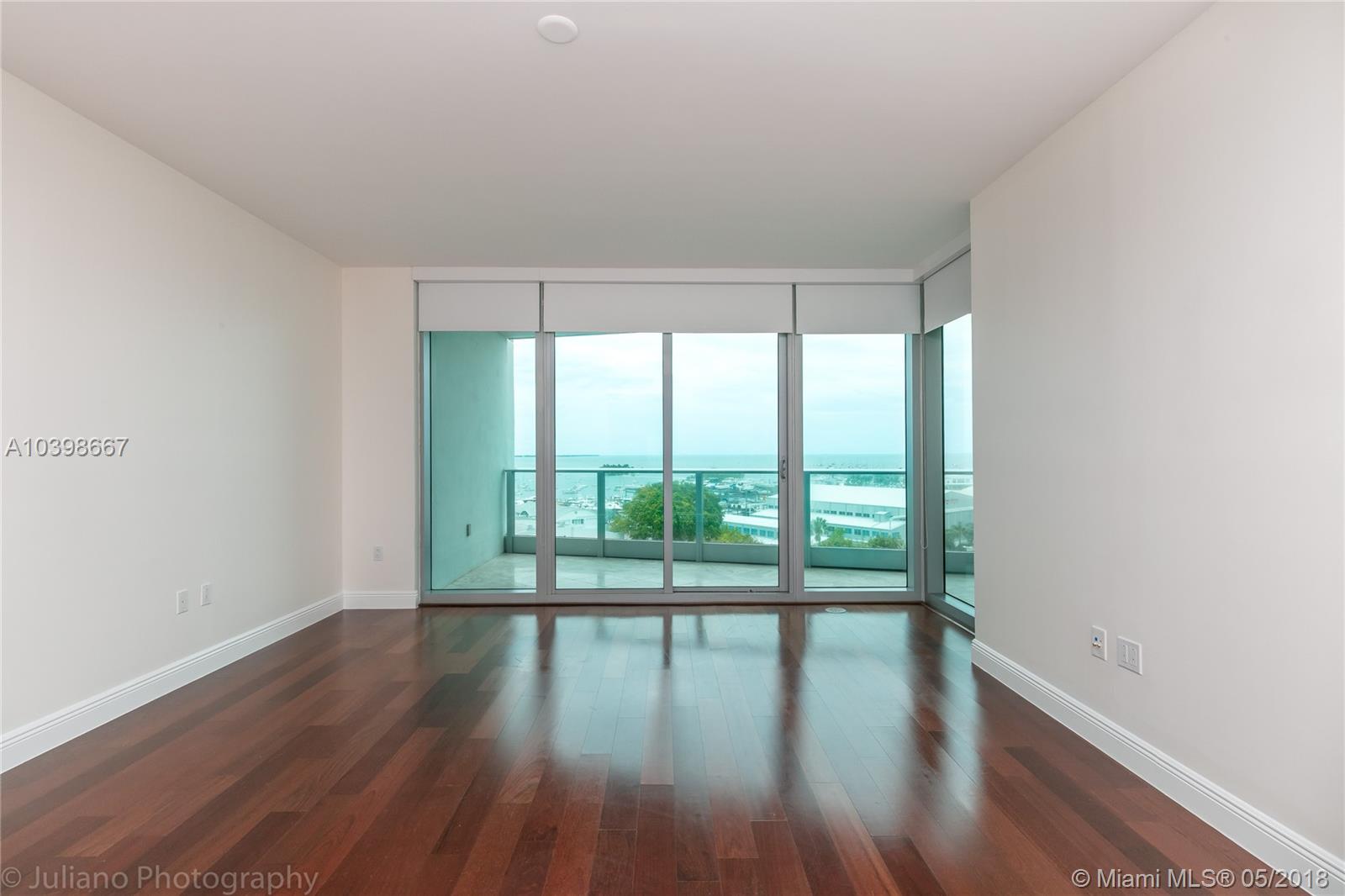 GROVENOR HOUSE CONDO - Residential Lease