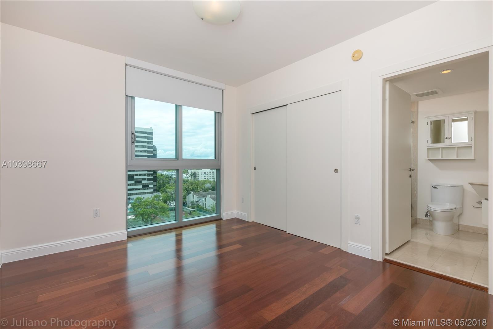 GROVENOR HOUSE CONDO - Residential Lease