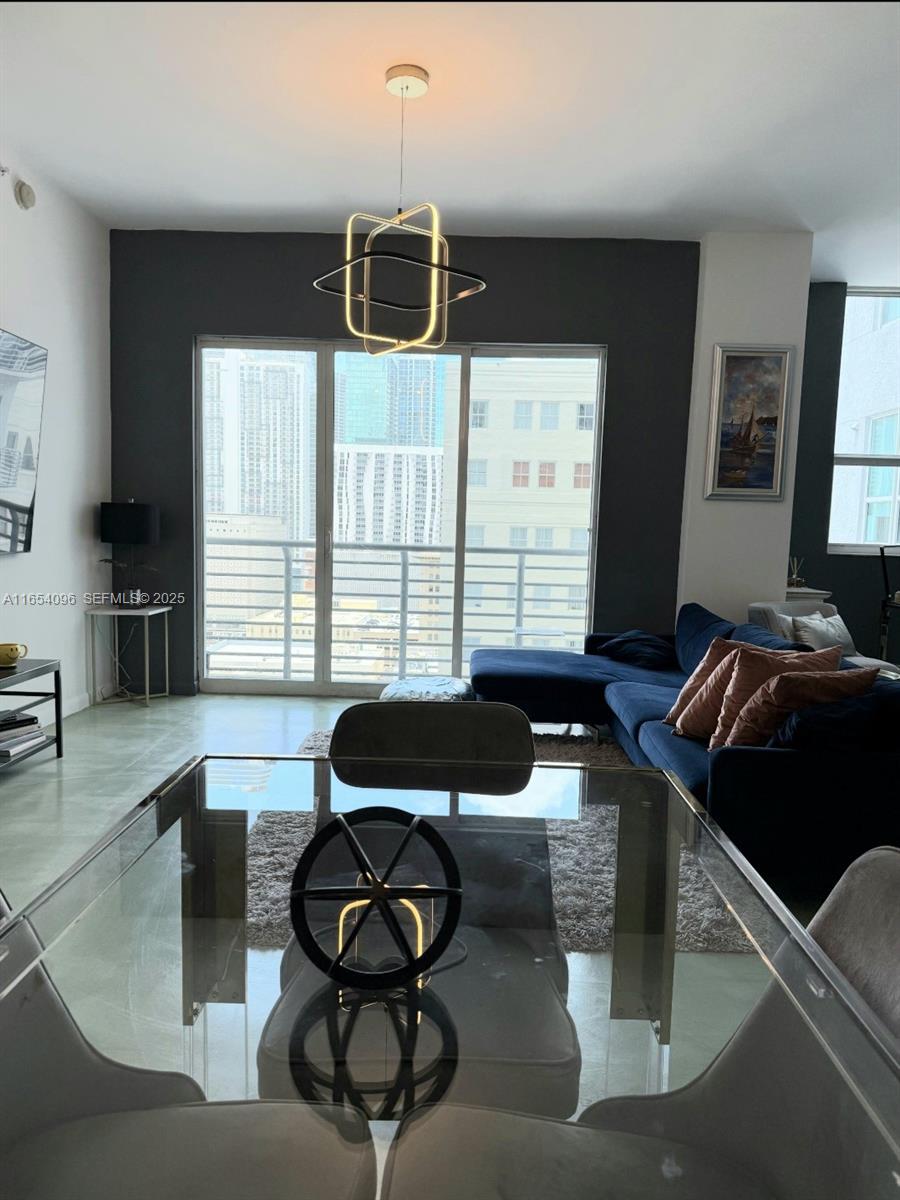 THE LOFT DOWNTOWN II COND - Residential