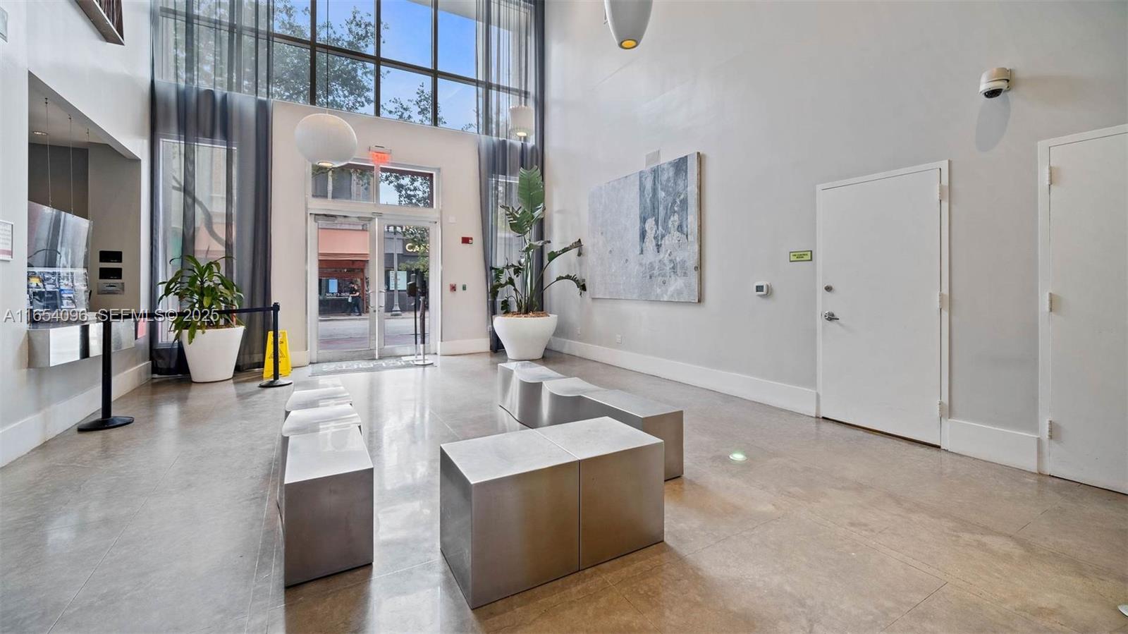 THE LOFT DOWNTOWN II COND - Residential