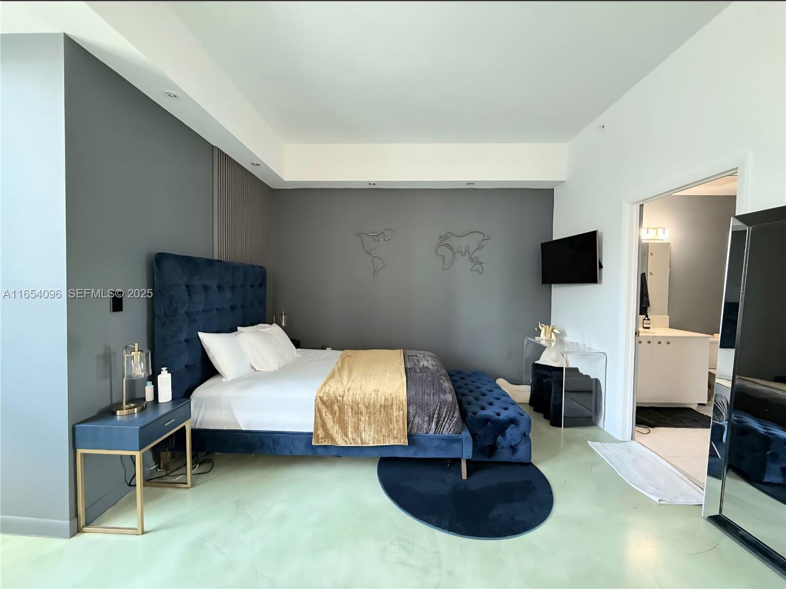 THE LOFT DOWNTOWN II COND - Residential