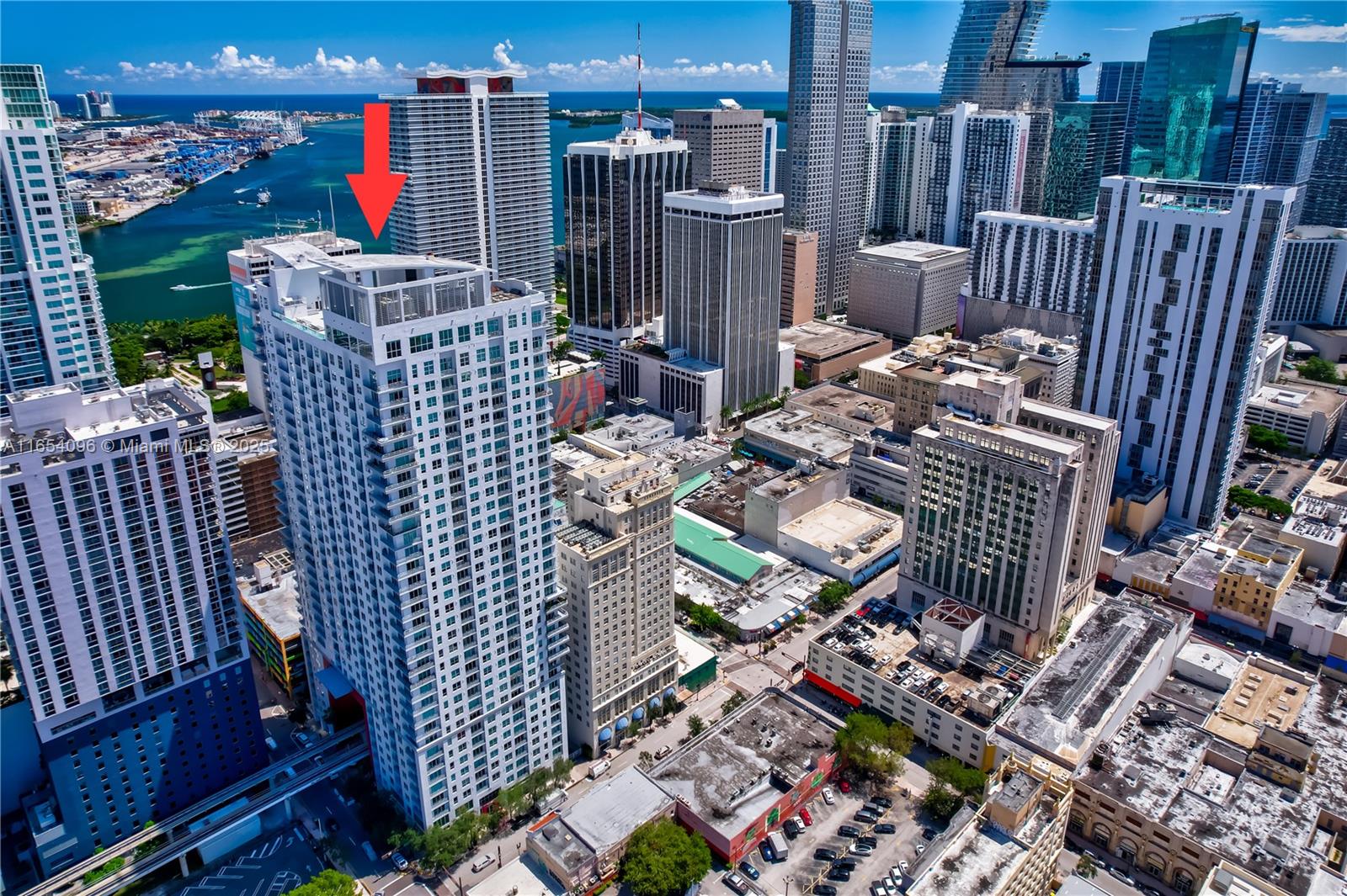 133 NE 2nd Ave 1808