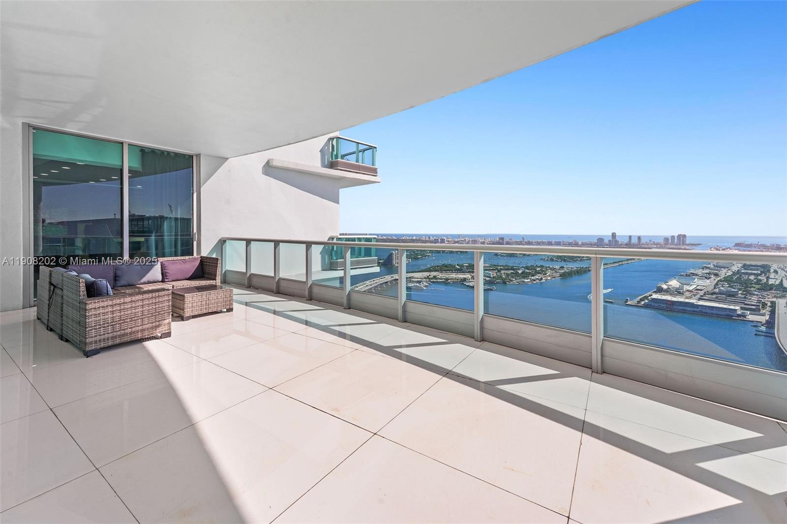 900 BISCAYNE BAY CONDO - Residential
