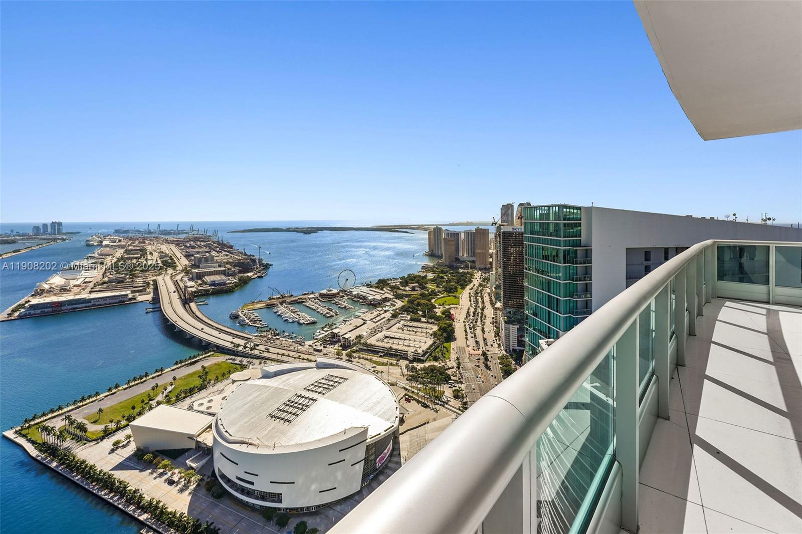 900 BISCAYNE BAY CONDO - Residential