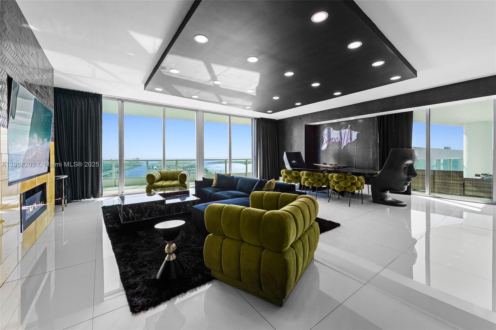 900 BISCAYNE BAY CONDO - Residential