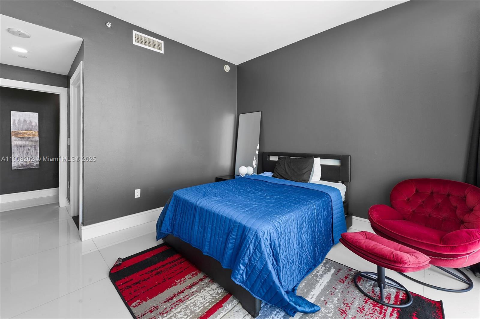 900 BISCAYNE BAY CONDO - Residential