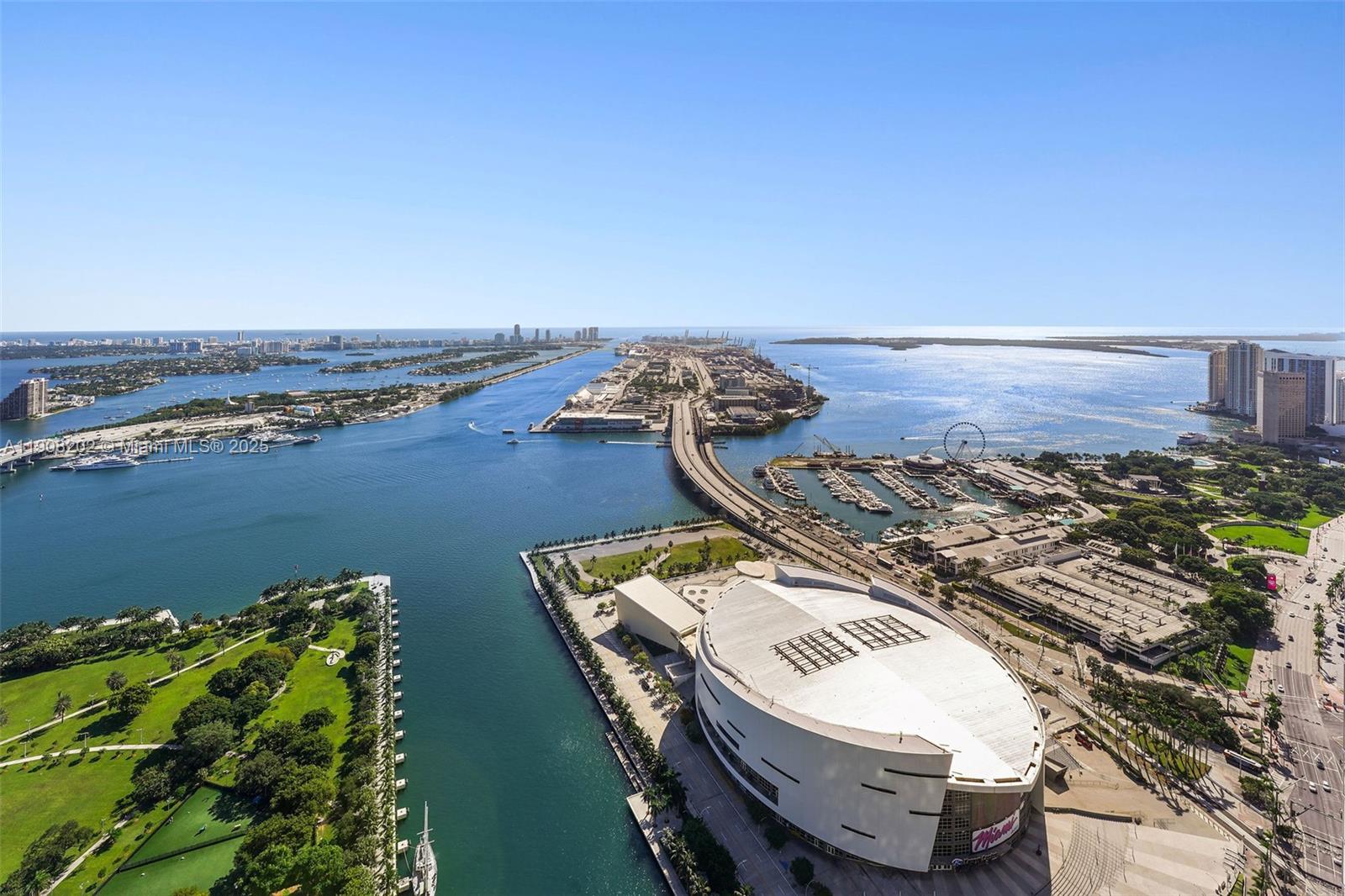 900 BISCAYNE BAY CONDO - Residential