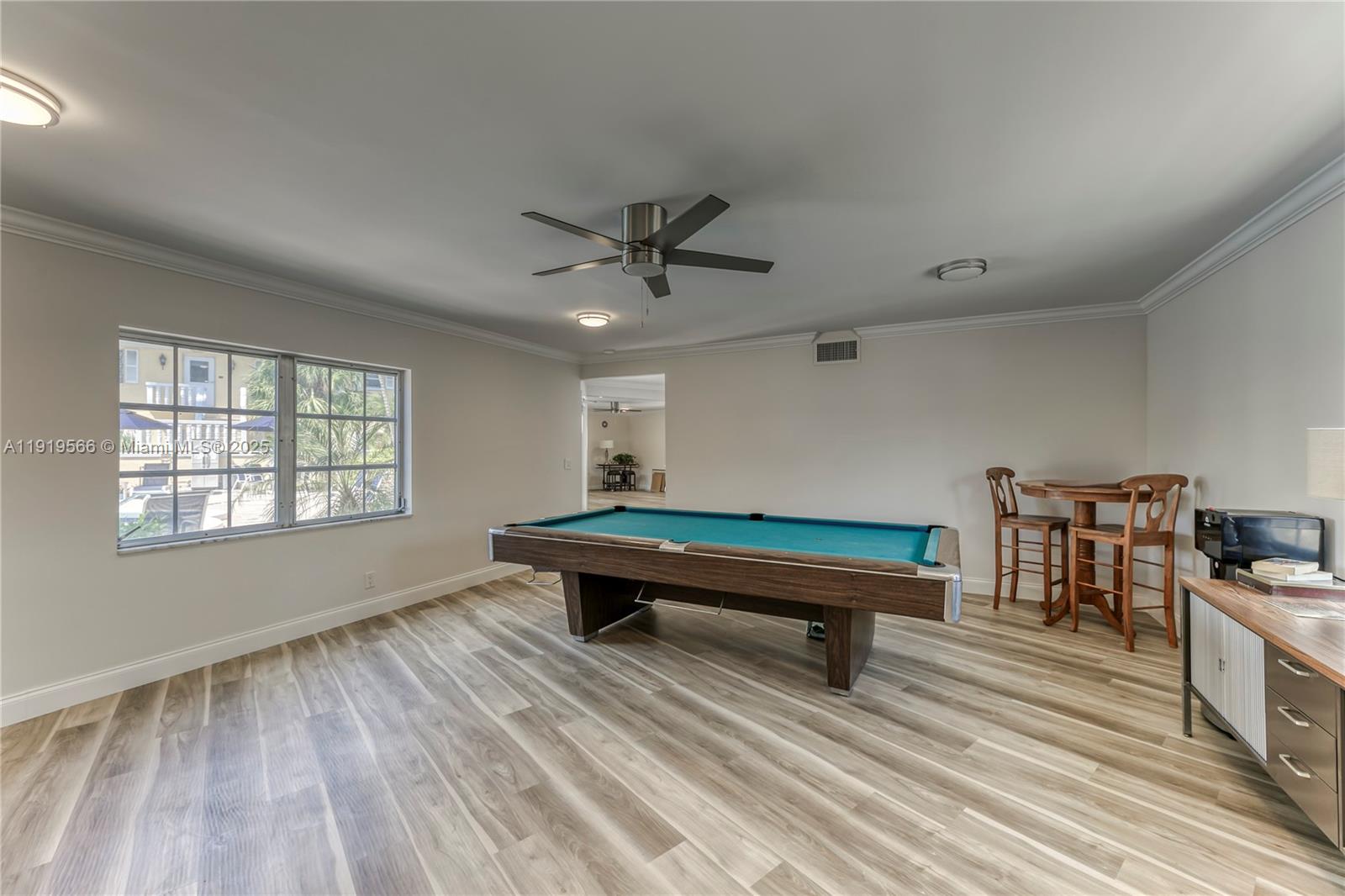 IMPERIAL POINT GARDENS CO - Residential