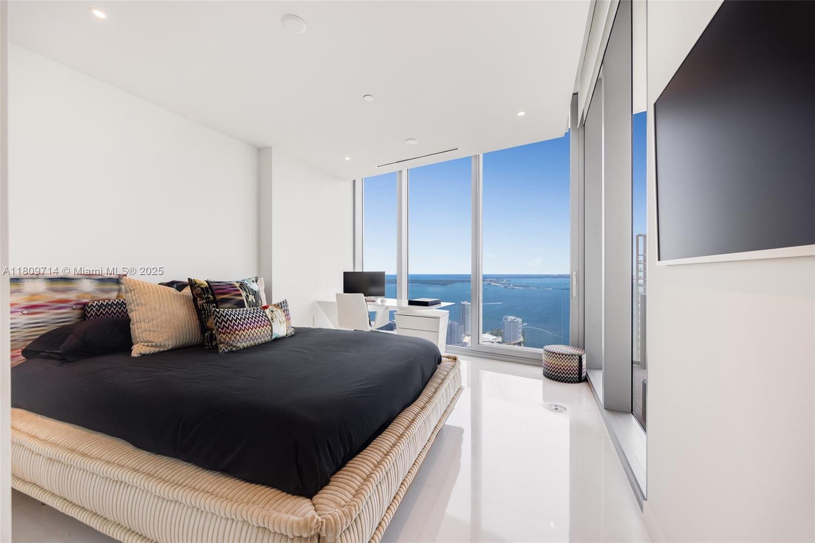 Aston Martin Residences - Residential