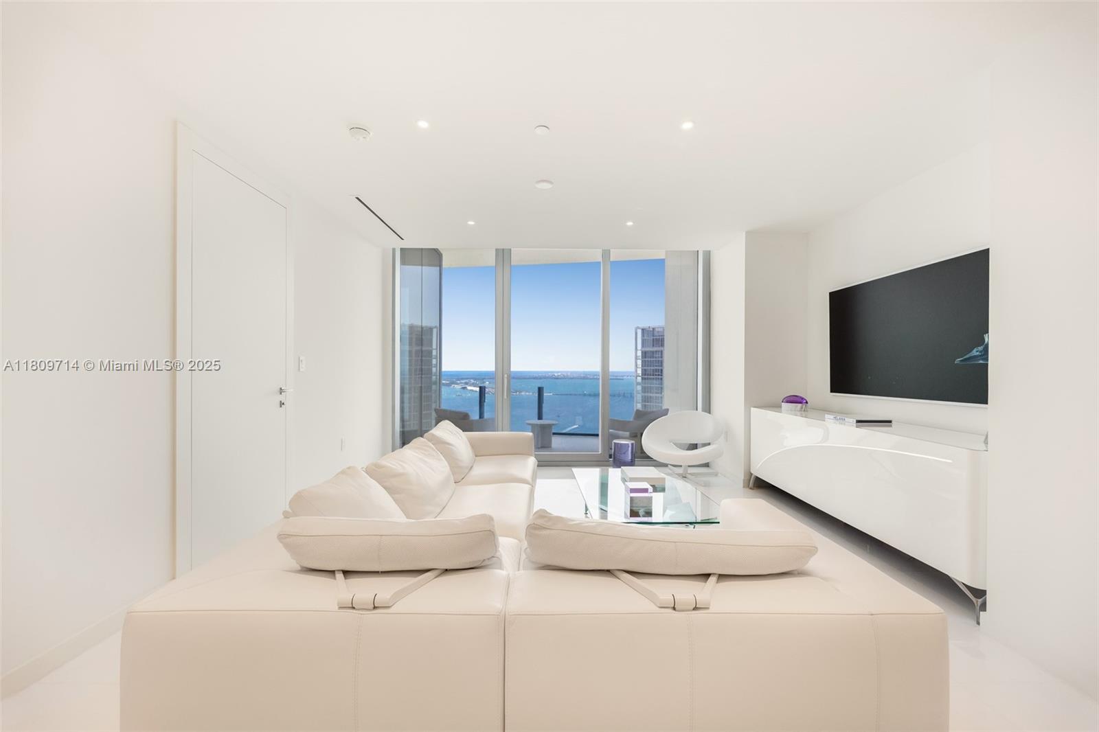 300 Biscayne Blvd Way 5205W