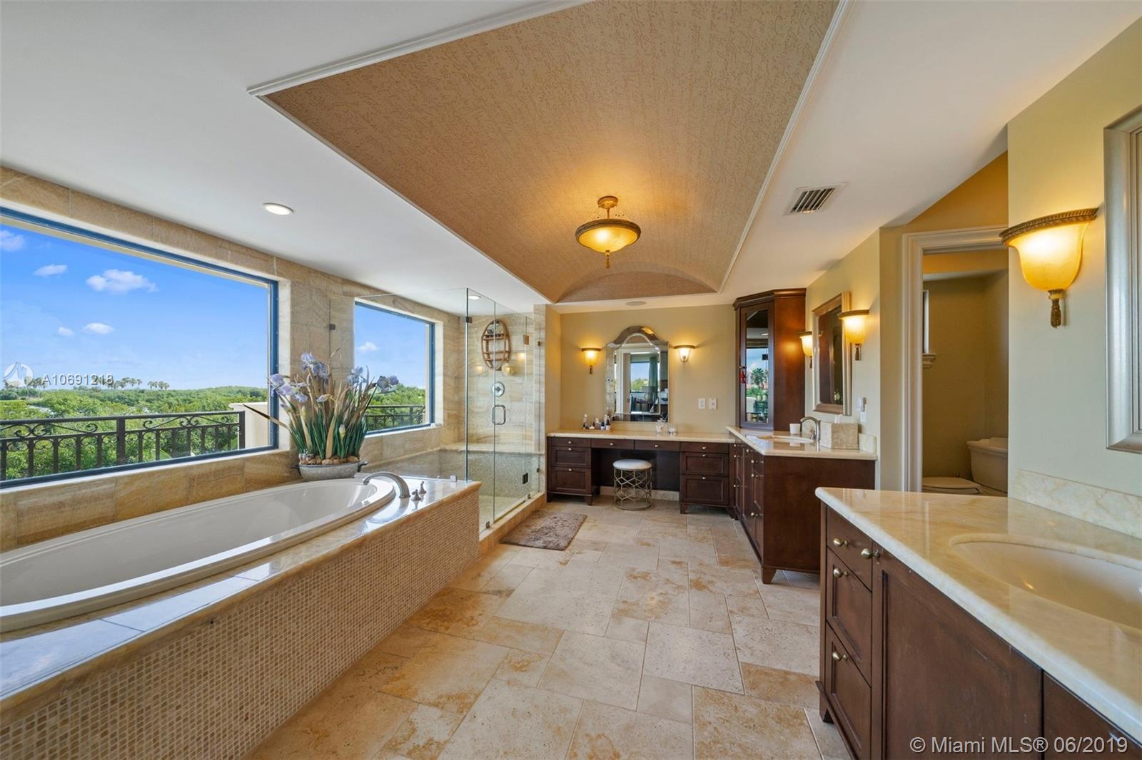 PARADISE POINT 1ST AMENDM - Residential