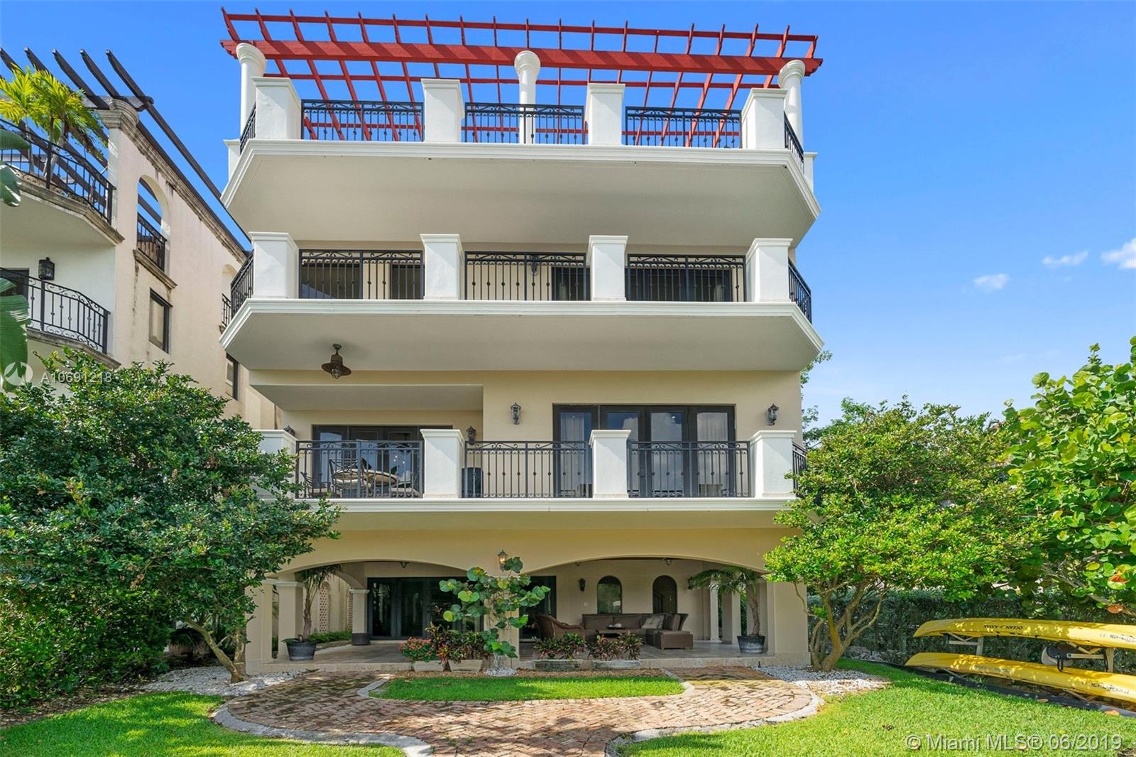PARADISE POINT 1ST AMENDM - Residential