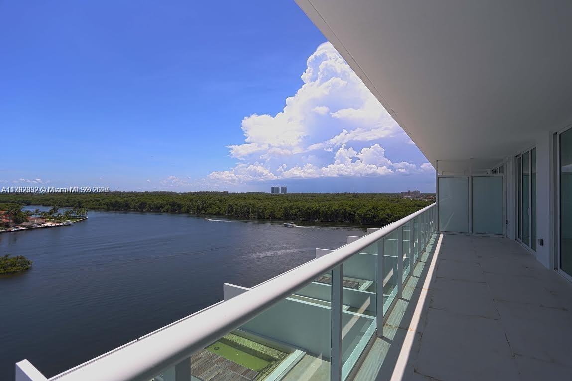 400 Sunny Isles Blvd 806, Sunny Isles Beach, Miami-Dade County, Florida - 2 Bedrooms  
3 Bathrooms - 