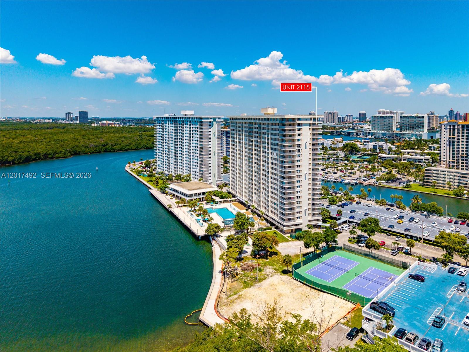 ARLEN HOUSE CONDO - Residential