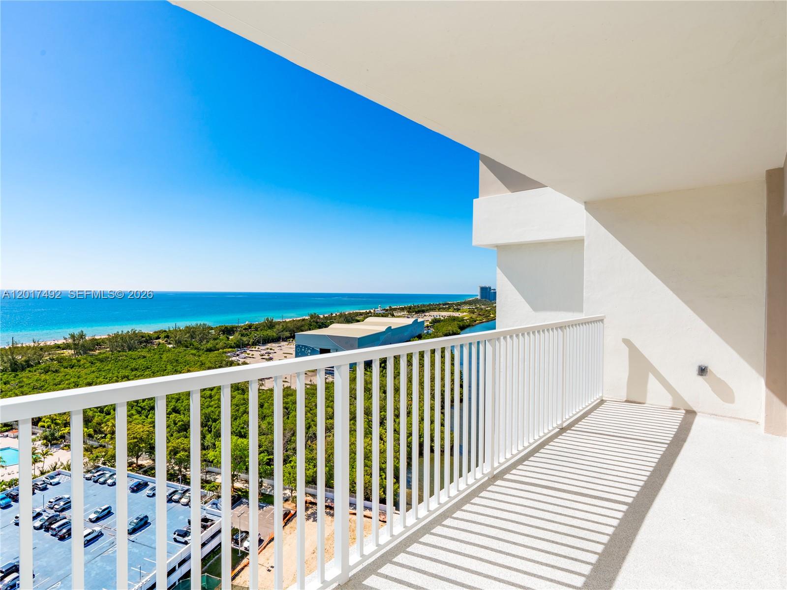 ARLEN HOUSE CONDO - Residential