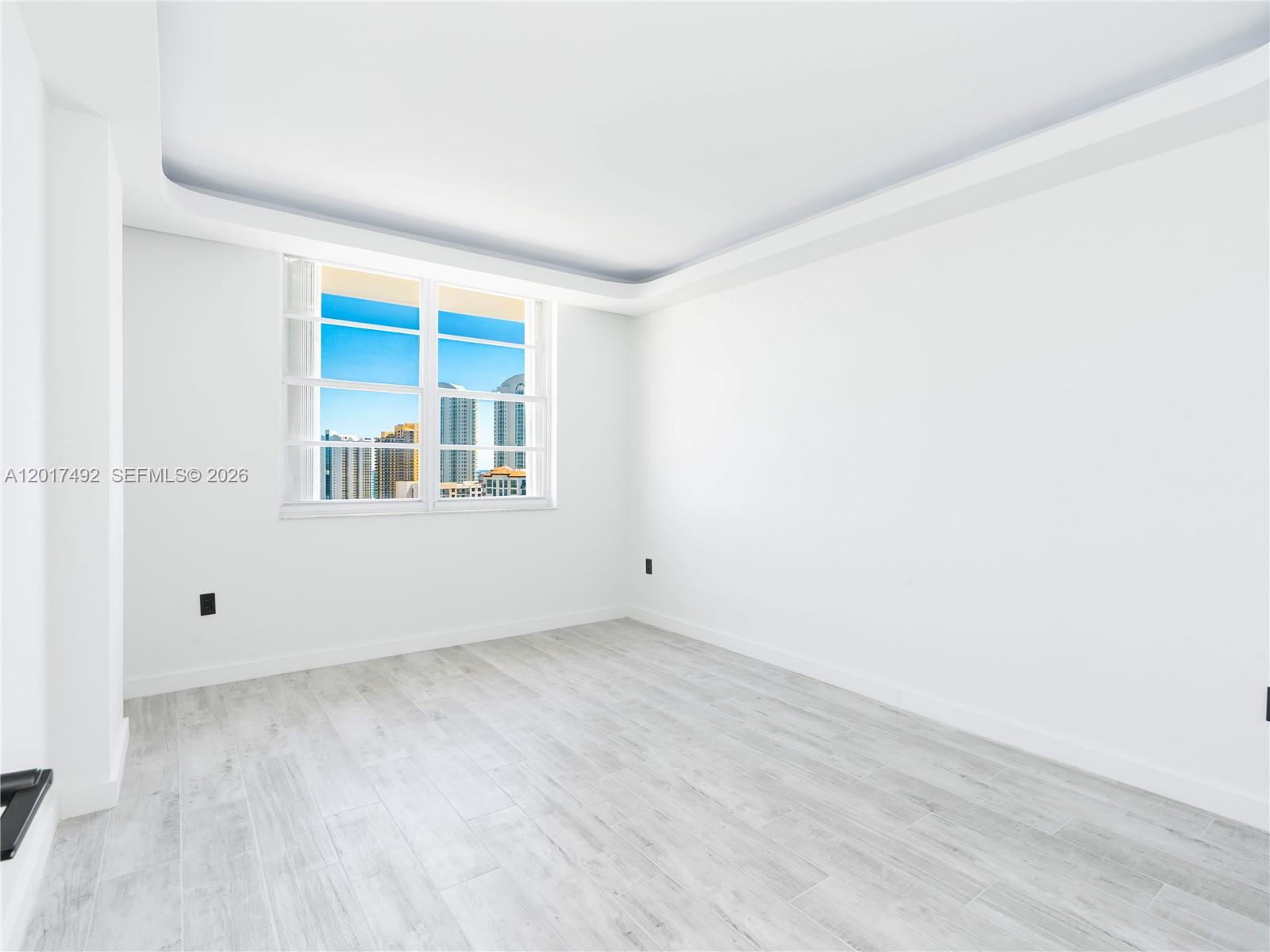 ARLEN HOUSE CONDO - Residential