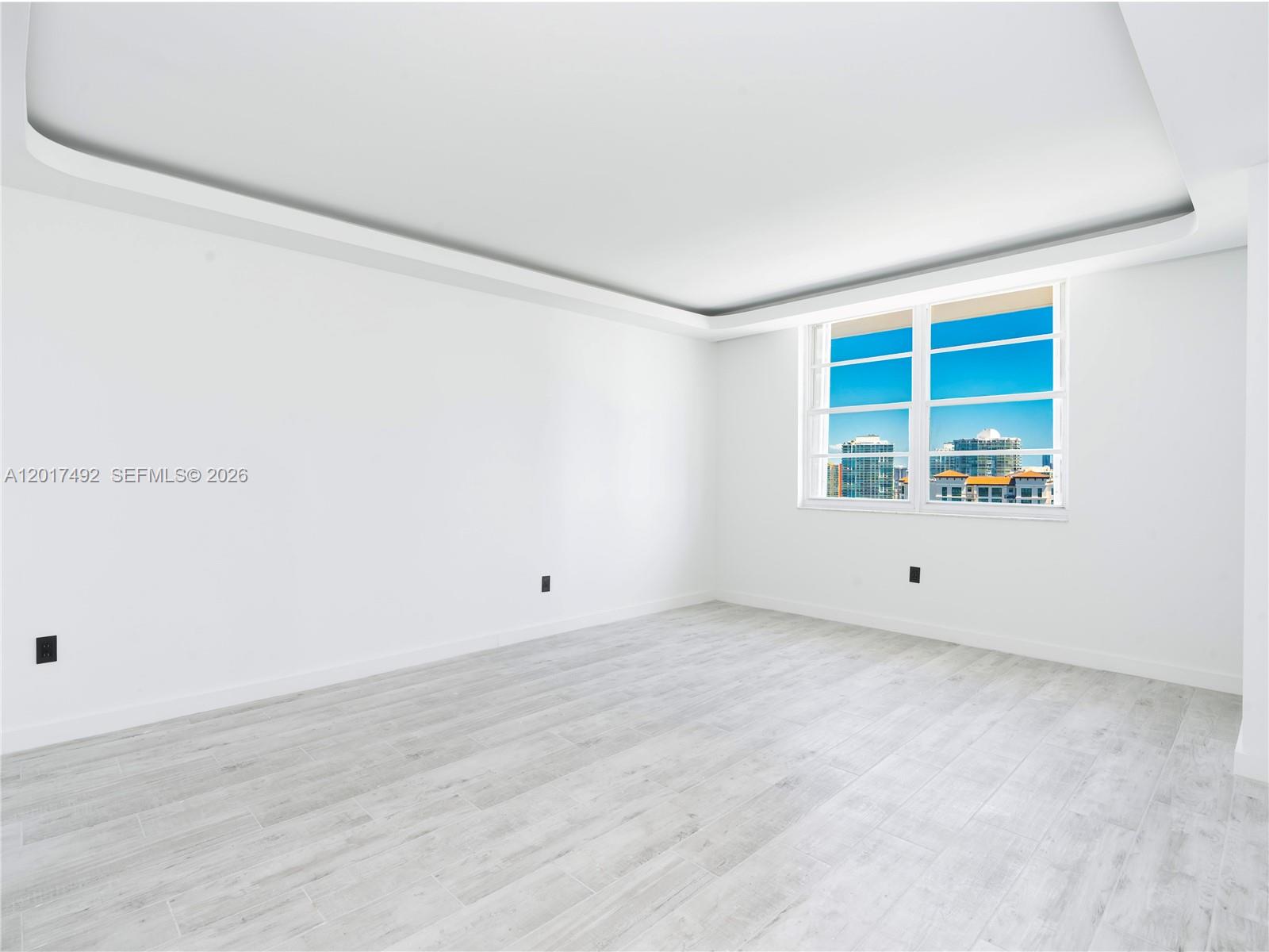 ARLEN HOUSE CONDO - Residential