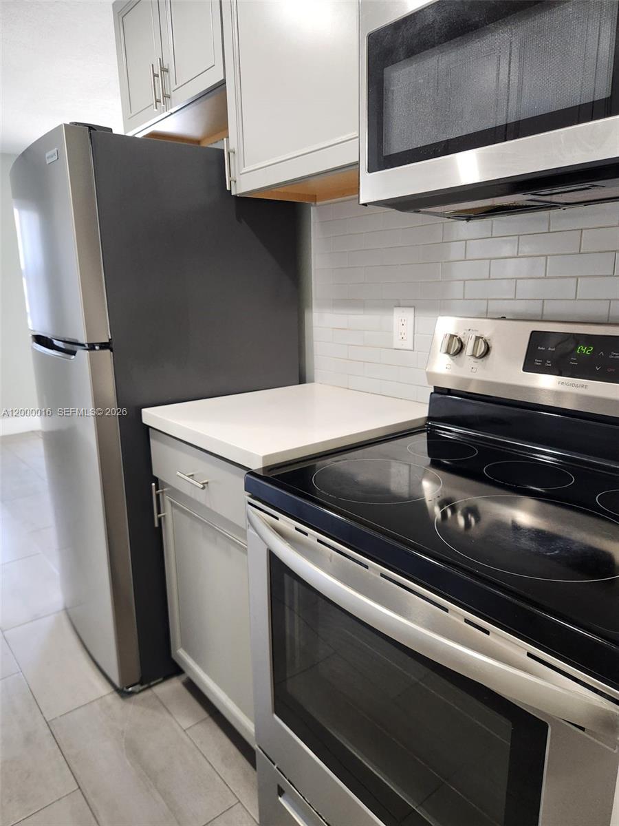 PATTERSON PARK 1ST ADD - Residential Lease