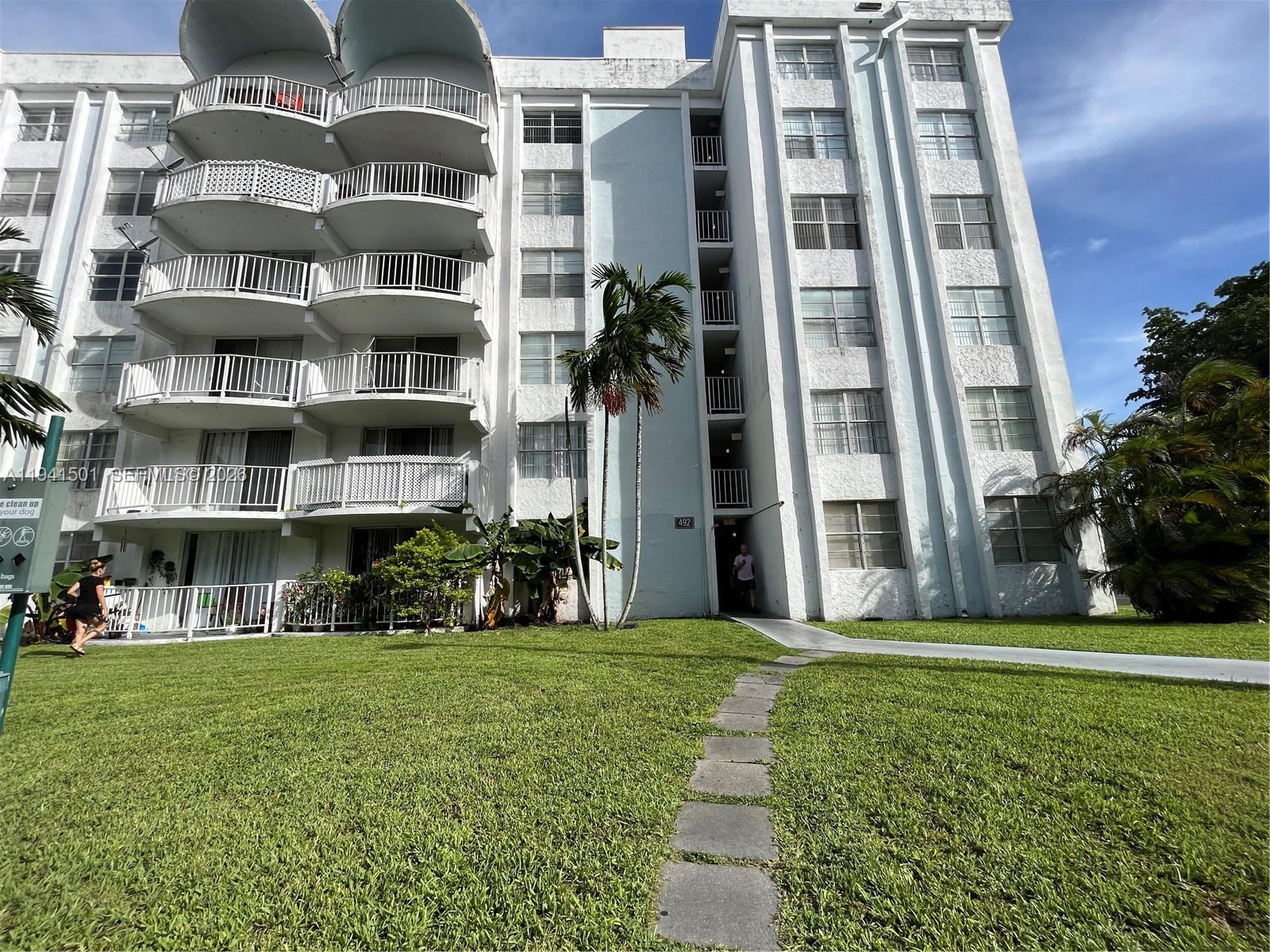 MONTECARLO CONDO - Residential