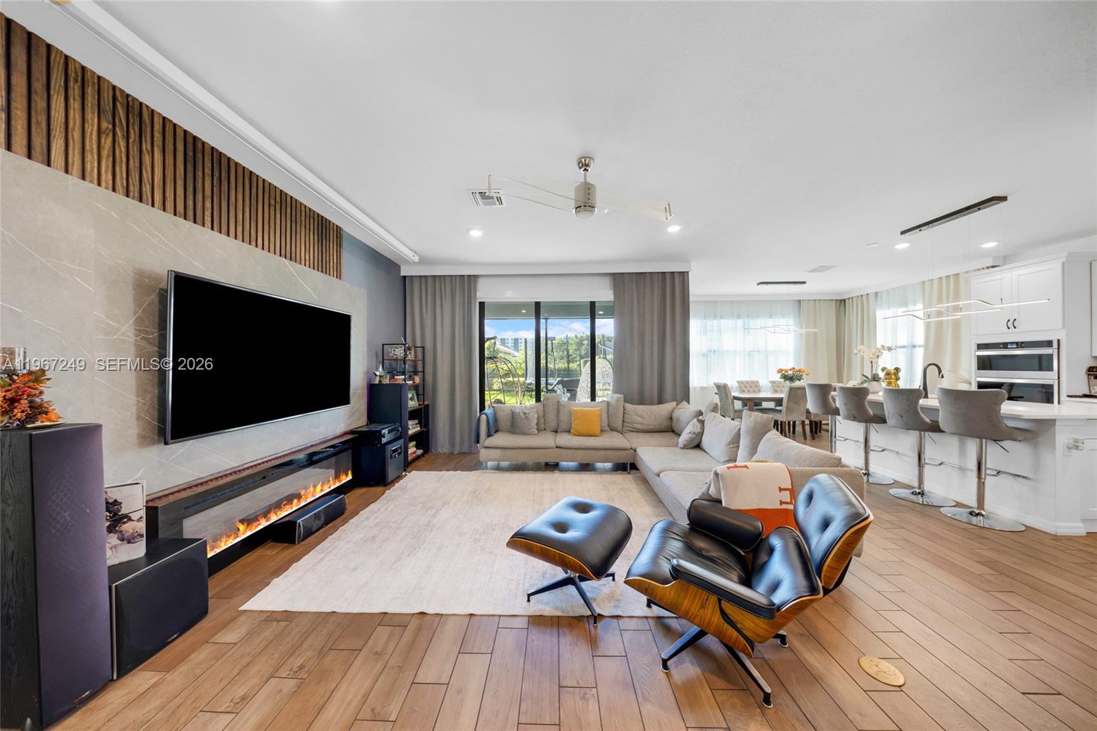 OAK TREE PROPERTY REDEVEL - Residential