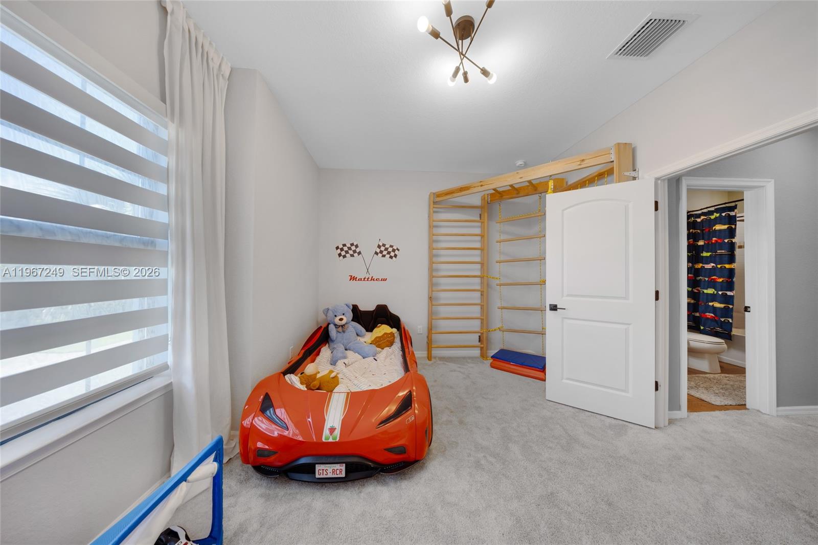 OAK TREE PROPERTY REDEVEL - Residential