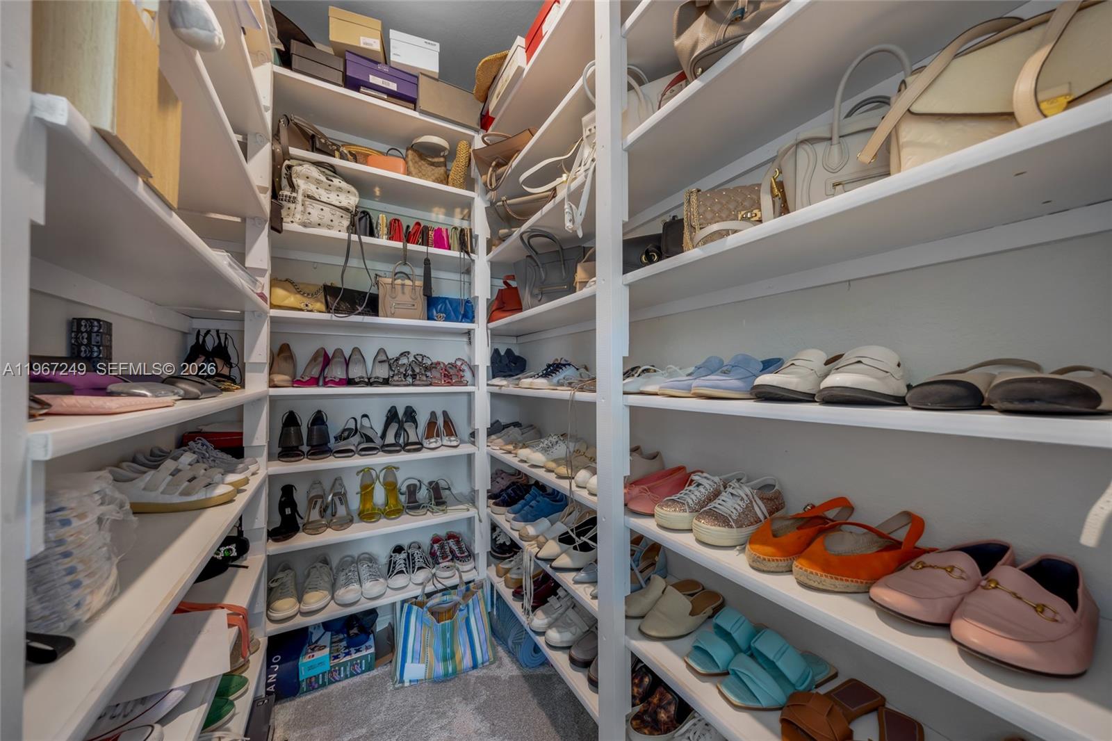 OAK TREE PROPERTY REDEVEL - Residential