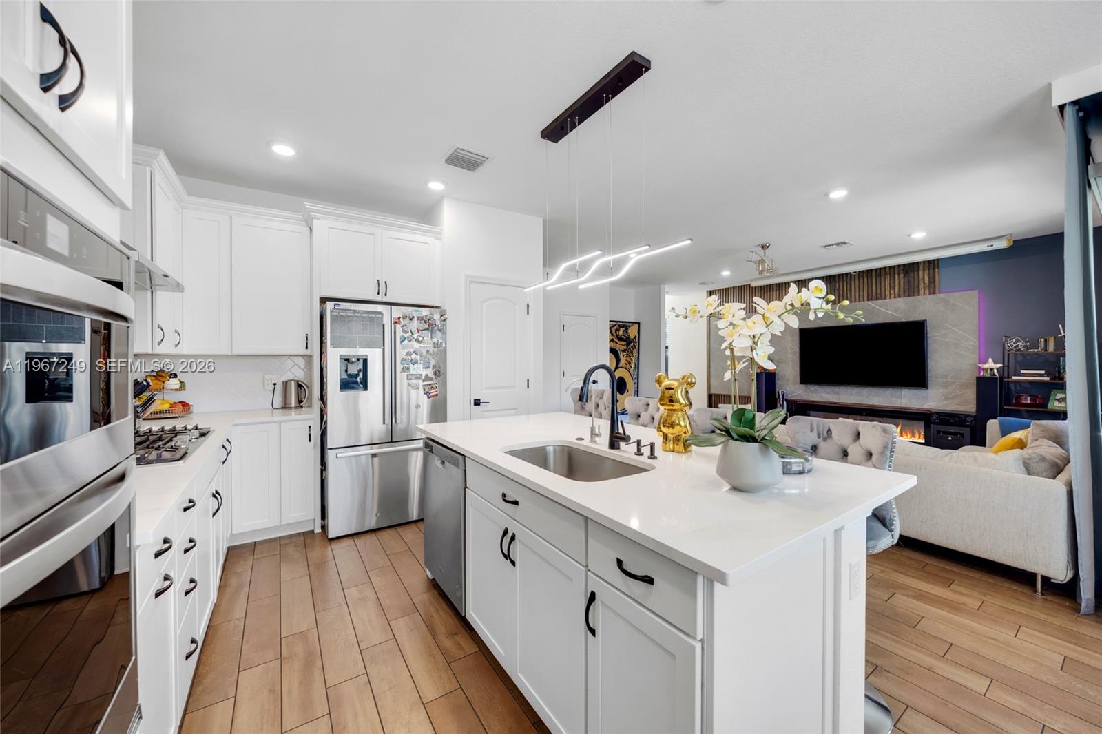 OAK TREE PROPERTY REDEVEL - Residential