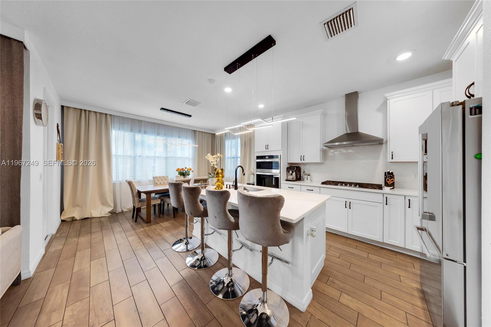 OAK TREE PROPERTY REDEVEL - Residential