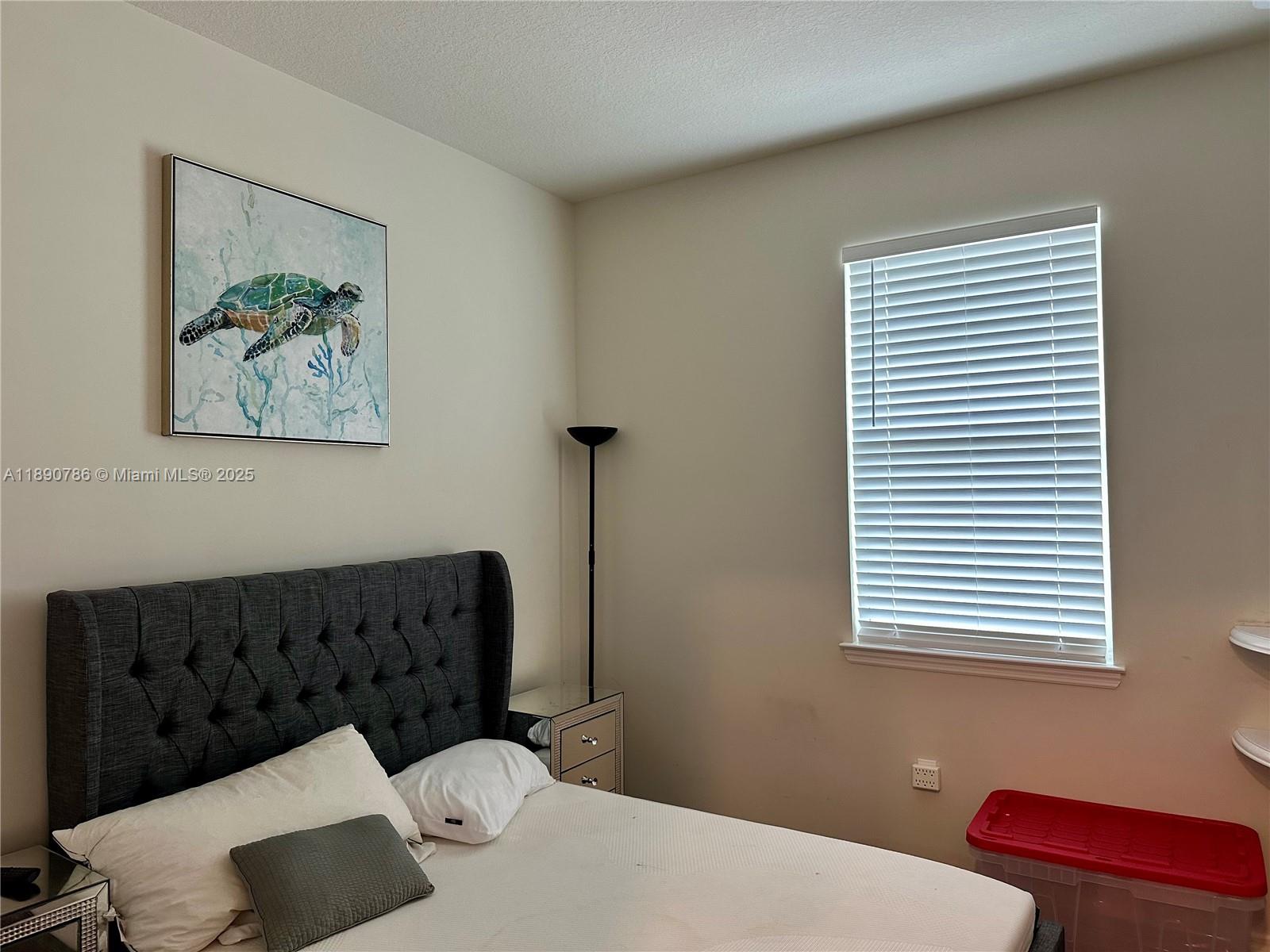 HILLCREST COUNTRY CLUB SO - Residential Lease