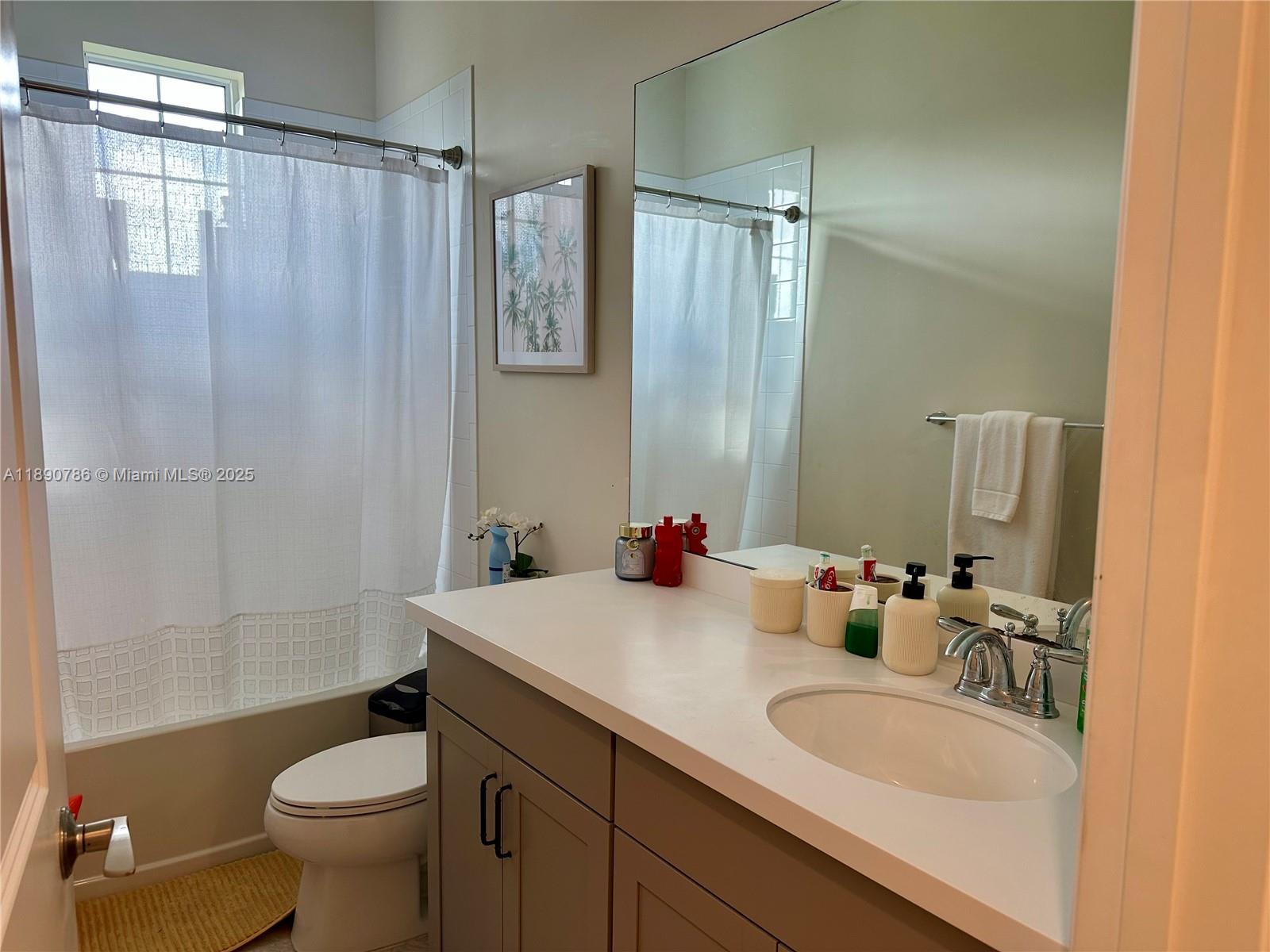 HILLCREST COUNTRY CLUB SO - Residential Lease