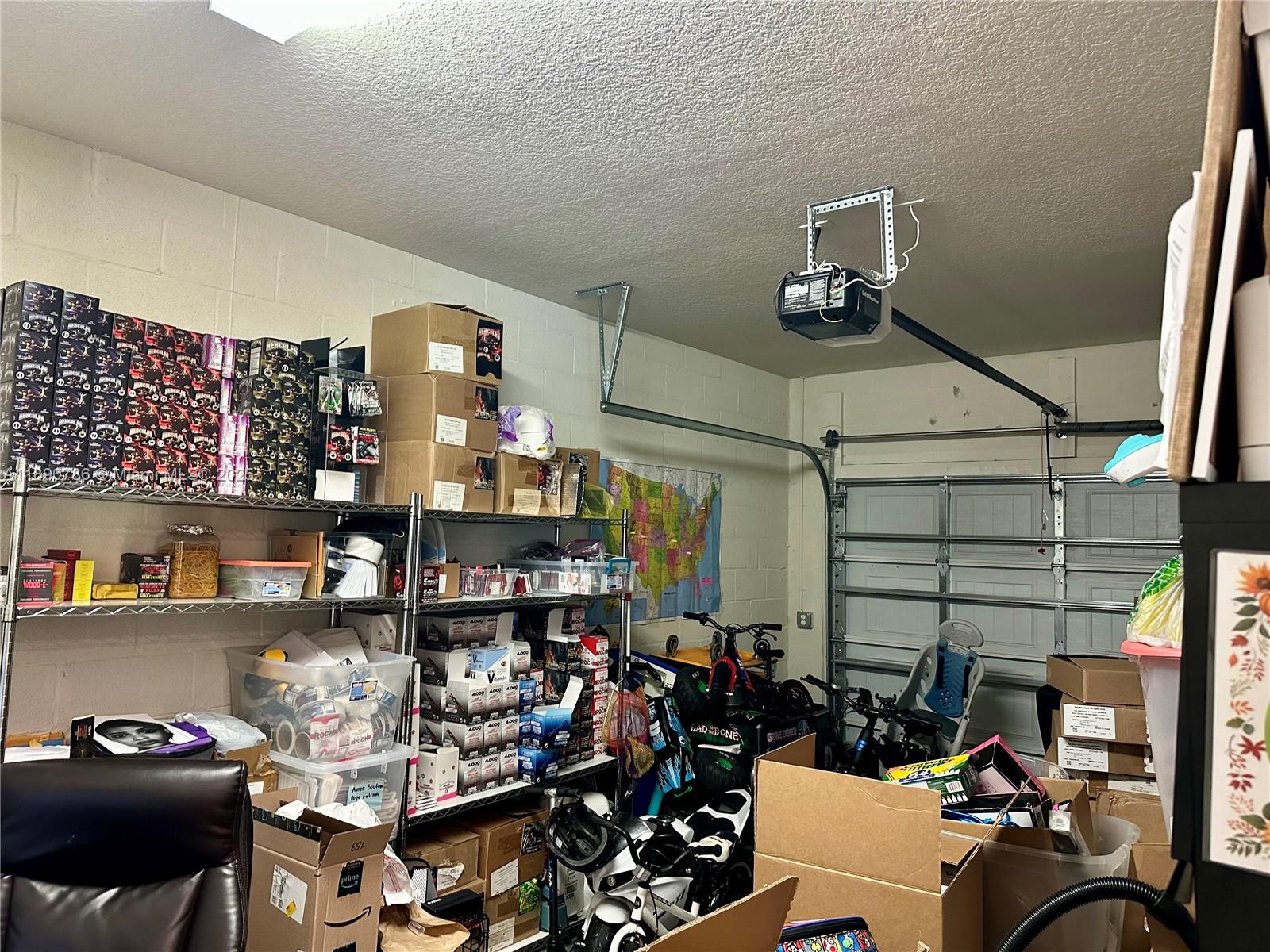 HILLCREST COUNTRY CLUB SO - Residential Lease