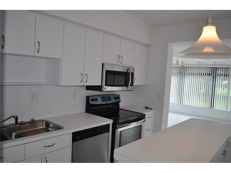 13 55 40 ROLLINGWOOD ESTS - Residential Lease